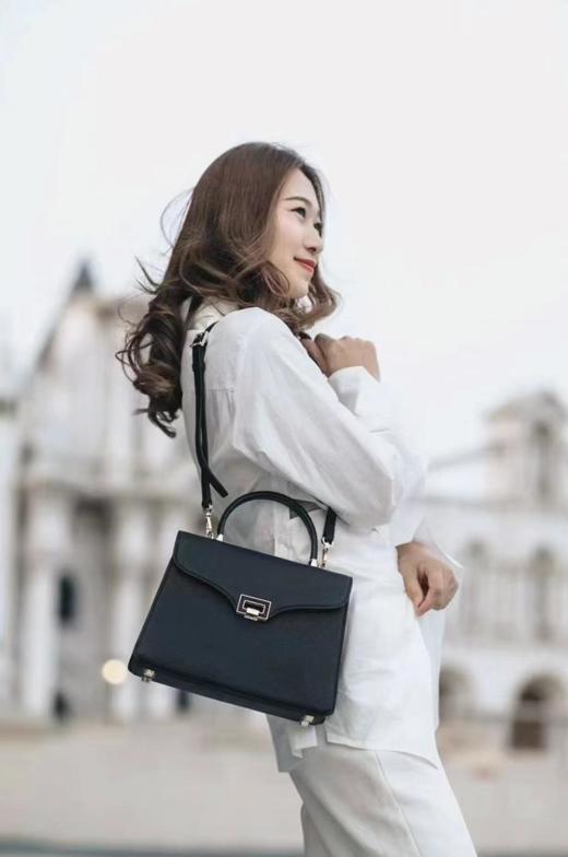 3楼HR赫莲娜加厚头层牛皮通勤简单大气手提单肩女包 商品图0