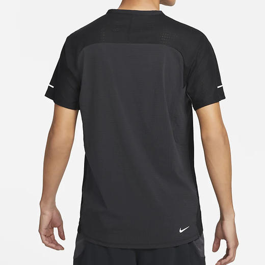 DV9306-010 商品图1