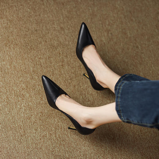 【预售5天】法式气质，棕色职业浅口尖头高跟鞋HY-M2-1 商品图2