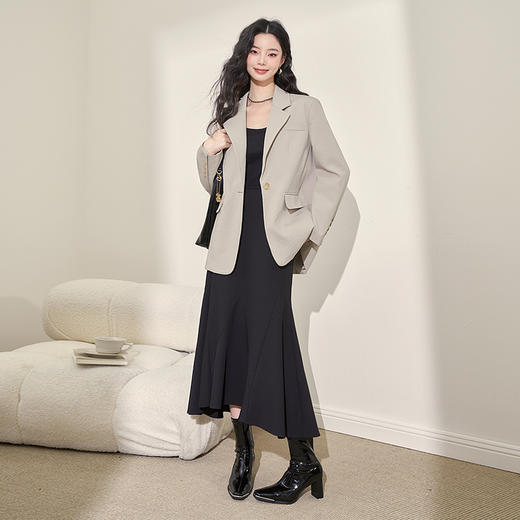 小香风杏色西服外套女早春新款高级感垫肩宽松西装V1938428 商品图1