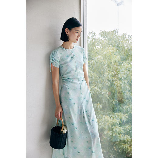 HeyDress绿色晕染印花连衣裙女夏季收腰抽褶设计感新中式气质裙子 商品图1