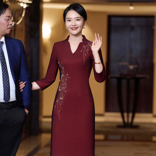MLY喜婆婆敬酒服旗袍结婚妈妈装洋气高腰显瘦中长款过膝秋春装新款 商品图1
