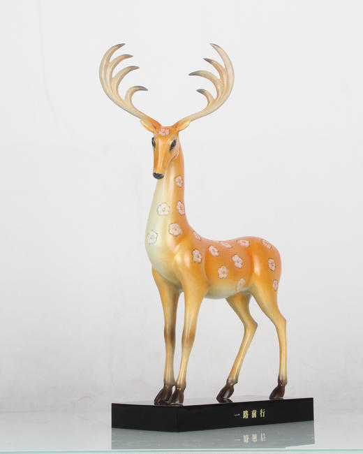 宇达2024新品 青铜创意艺术礼品《一路前行》家居装饰摆件 商品图2