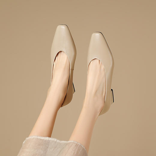 品质好货 | Safiya/索菲娅2024春新款通勤百搭羊皮粗跟单鞋 SF41111706 商品图11