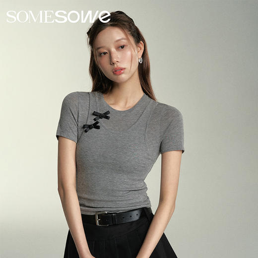 预售 | SOMESOWE 可拆卸蝴蝶结假两件短袖-S2407045[福利品] 商品图2