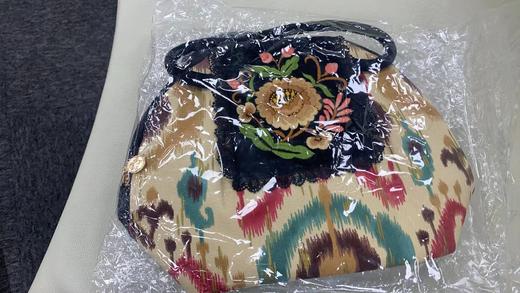 JS金亿裳艾绣花包 商品图1