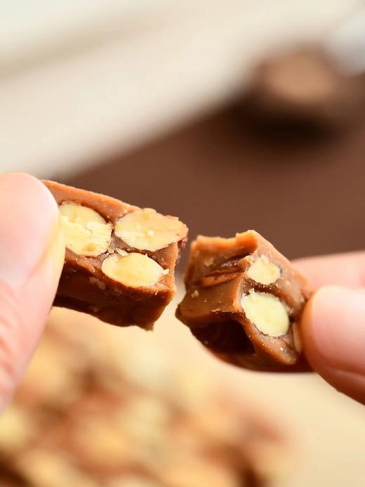 坚果太妃糖 咖啡味海盐味伯爵红茶味 扁桃仁休闲零食糖果 商品图1