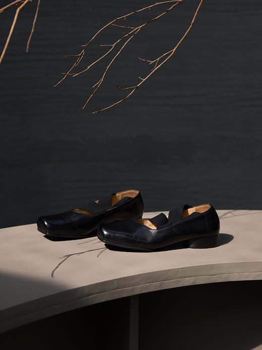 faytobe25早春水洗做旧马皮手工芭蕾舞鞋方头皮鞋猪鼻子绑带浅口单鞋 商品图6