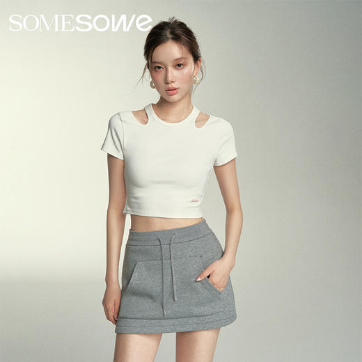 预售 | SOMESOWE 正肩挖空修身短袖T-S2407041[福利品] 商品图0