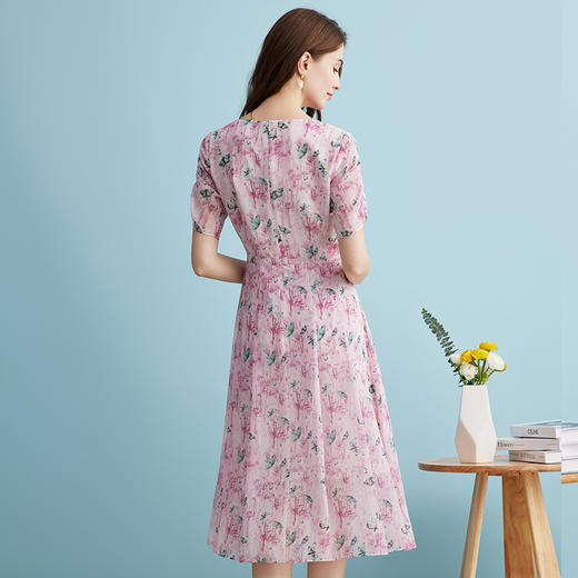 EITIE爱特爱气质鸡心领高腰显瘦通勤印花时尚a字连衣裙夏季新款B2407318 商品图4