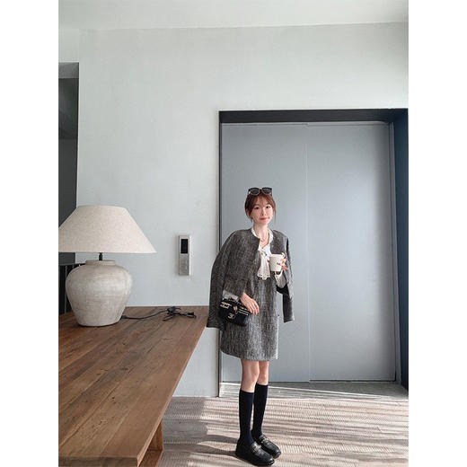 金蘑菇菇【韩剧女主的早春】少女感三件套高级灰无领短款宽松外套 商品图2