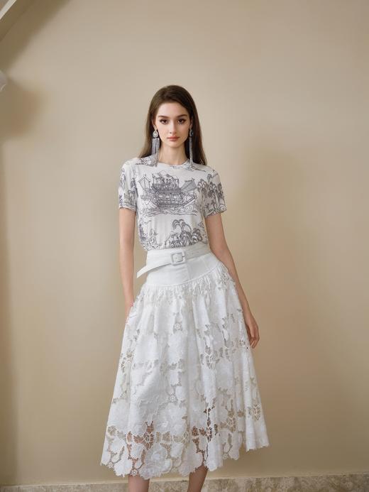白色进口花朵蕾丝高腰长半裙 商品图0