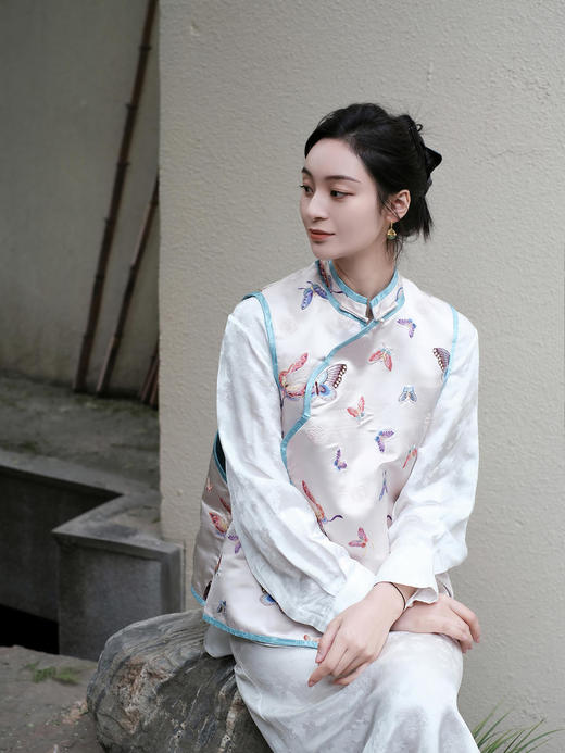 微瑕秒杀|  盛唐牡丹 |福蝶手推绣真丝偏襟马甲[特价品](特殊商品不退不换) 商品图5