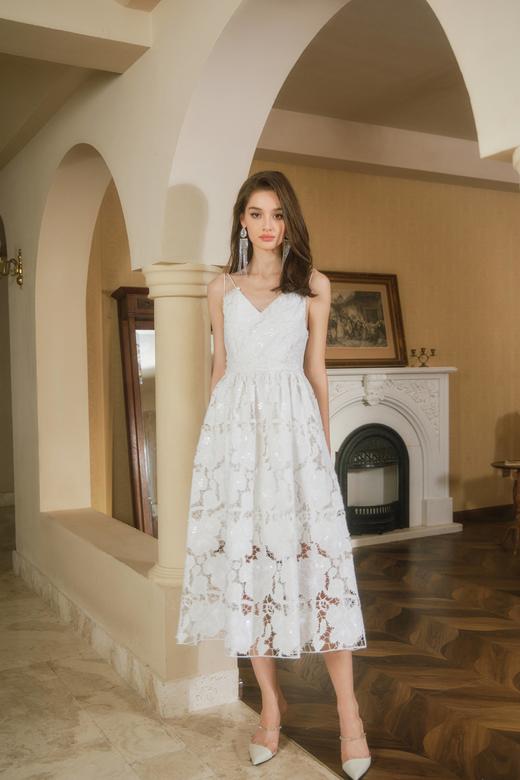 白色进口花朵蕾丝露背水晶链条修身连衣裙 商品图0