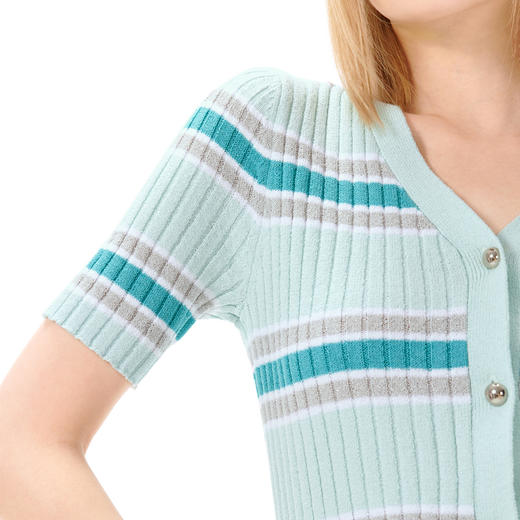 【商场同款】麦檬秋毛衫4E7131761 商品图3