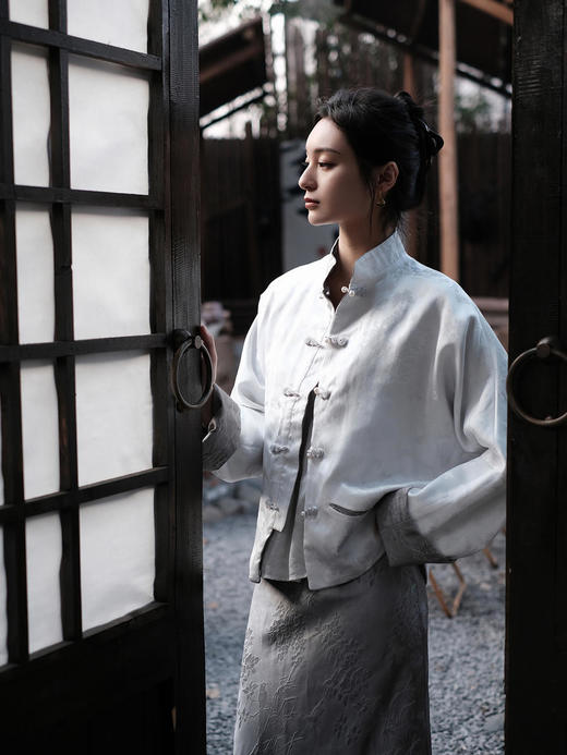 微瑕秒杀| 盛唐牡丹 | 玛瑙灰喜上眉梢提花外套[特价品](特殊商品不退不换) 商品图3