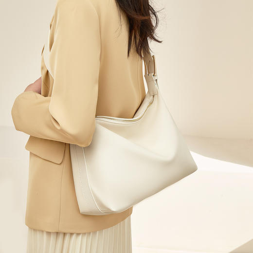 Safiya/索菲娅2024新款爆款百搭托特包大容量女士单肩斜挎包 SF9151096Y 商品图2