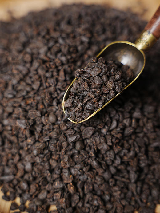 【茉莉碎银子】新鲜茉莉花+12年陈云南勐海特级普洱熟茶碎银子 好花配好茶 罐装500g  拍5罐送1罐 商品图3