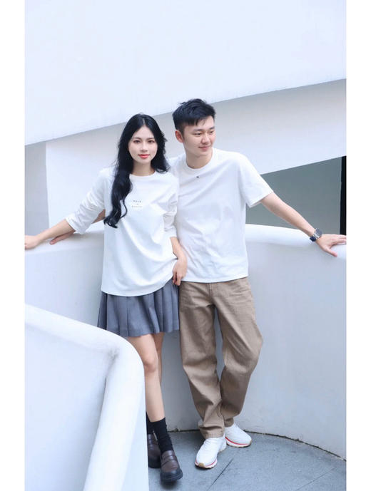 331-1 断码亏清 人手一件 炒鸡好搭配 双面针织 弹力棉 小禾字母长袖宽松T恤 商品图3