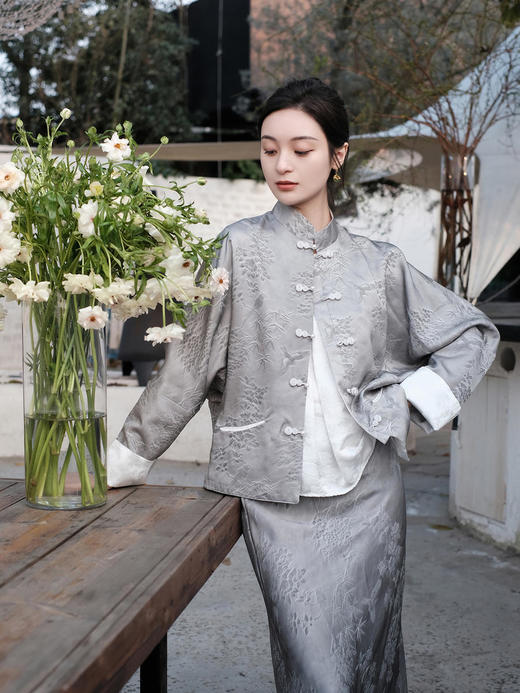 盛唐牡丹 |玛瑙灰提花真丝半裙 商品图2