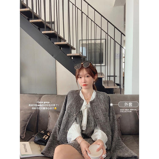 金蘑菇菇【韩剧女主的早春】少女感三件套高级灰无领短款宽松外套 商品图1