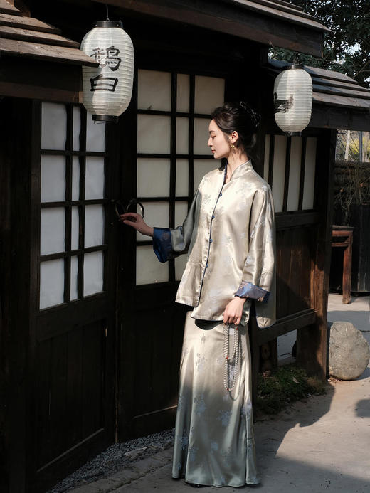 盛唐牡丹 |琉璃金菊花纹真丝半裙 商品图4