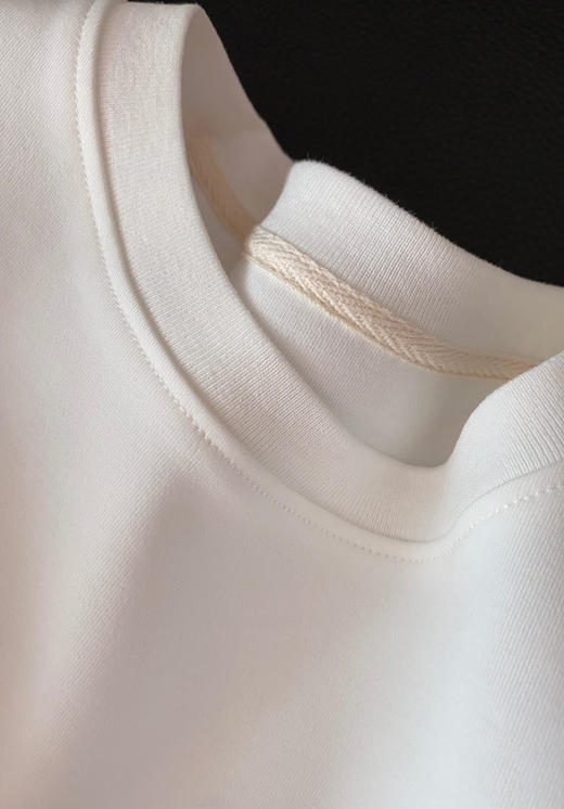 331-1 断码亏清 人手一件 炒鸡好搭配 双面针织 弹力棉 小禾字母长袖宽松T恤 商品图13