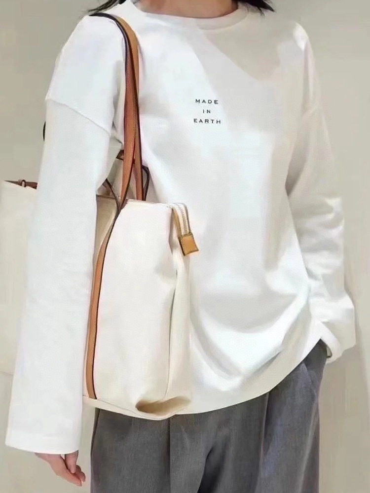 331-1 断码亏清 人手一件 炒鸡好搭配 双面针织 弹力棉 小禾字母长袖宽松T恤