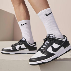Nike耐克Dunk Low 运动鞋 | 火爆世界，明星挚爱，穿出时髦感