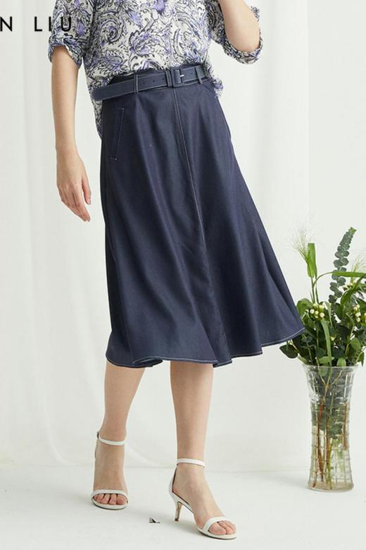 VIVIAN LIU薇薇安刘R2424001春女装新款腰部腰带斜插兜伞摆半裙 商品图5