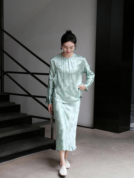 盛唐牡丹 |艾绿冠乐绉蝶恋花上衣 商品图6