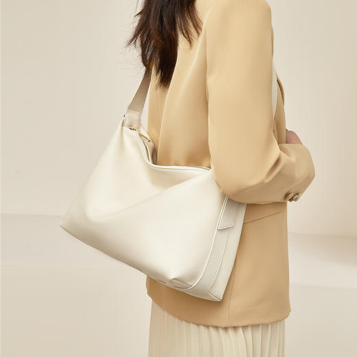 Safiya/索菲娅2024新款爆款百搭托特包大容量女士单肩斜挎包 SF9151096Y 商品图3