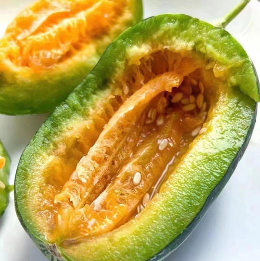 🍃小情瓜蜜瓜，绿蒂‮肉脆‬‎，‮皮青‬‎黄‮囊‬‎，一口下去满口蜜汁💦‮甜脆‬‎爽口，舌尖流‮～蜜‬‎ 现在的水果，真的太‮了会‬‎！高级嘴闭眼入！ 商品图6