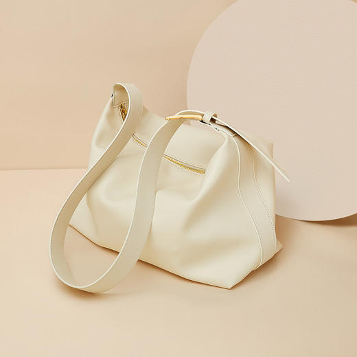 Safiya/索菲娅2024新款爆款百搭托特包大容量女士单肩斜挎包 SF9151096Y 商品图4