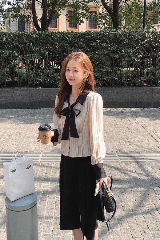 金蘑菇菇【金秘书为何那样】通勤天花板 知性气质ol竖条纹衬衫 商品图4