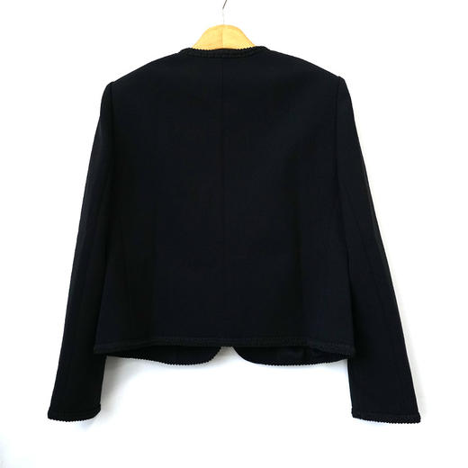 VIVIAN LIU薇薇安刘TR2413103春女装新款圆领贴兜小香风短上衣 商品图1