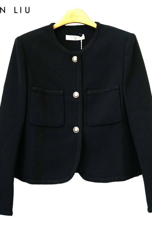 VIVIAN LIU薇薇安刘TR2413103春女装新款圆领贴兜小香风短上衣 商品图5