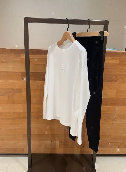 331-1 断码亏清 人手一件 炒鸡好搭配 双面针织 弹力棉 小禾字母长袖宽松T恤 商品图5