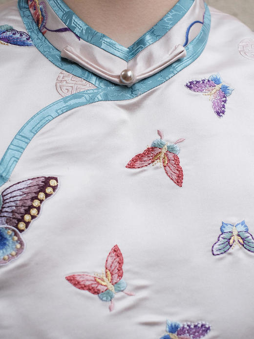 微瑕秒杀|  盛唐牡丹 |福蝶手推绣真丝偏襟马甲[特价品](特殊商品不退不换) 商品图2