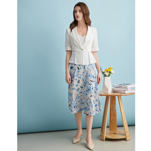 EITIE爱特爱气质干练修身薄款五分袖收腰西装短外套夏季新款B2403304 商品图1