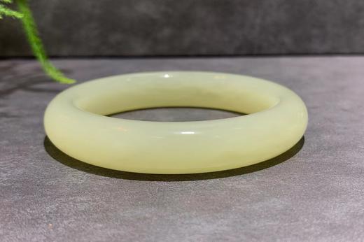 【御珠宫坊】青白玉手镯56mm 商品图3