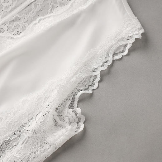 缎面蕾丝拼接轻奢气质，显瘦百搭打底无袖背心WLZD-2409204 商品图3