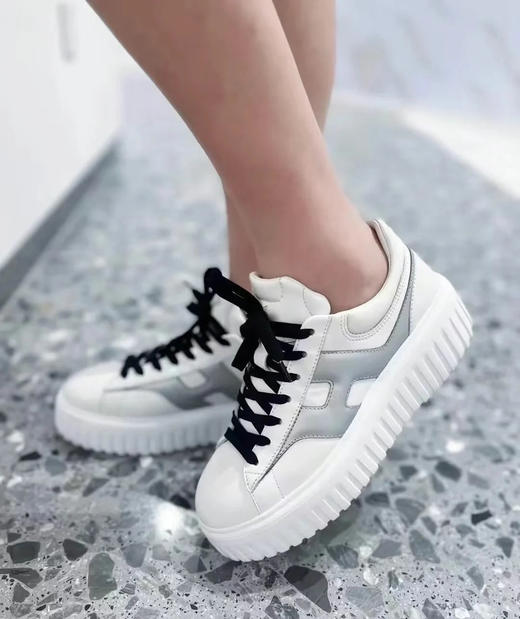 现货 THS 3.23-限时 霍根家 情侣款 巨巨巨轻便飞艇鞋 轻盈厚底运动鞋 3色 QZ078 商品图3