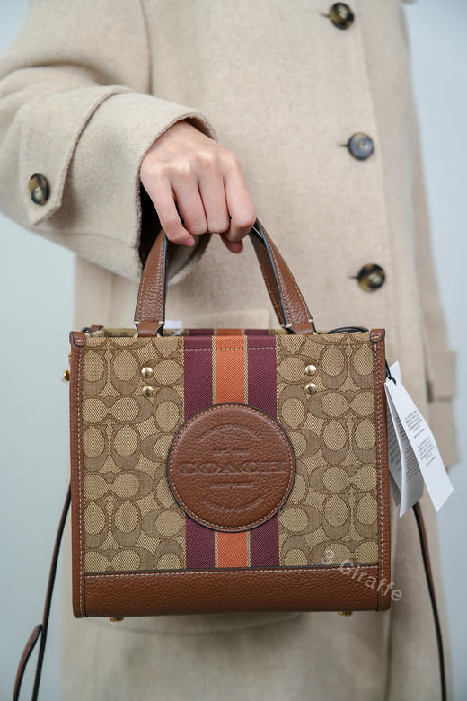 COACH蔻驰 深棕色老花小号dempsey托特手提斜挎包 女款C8417 #美国直邮 商品图5