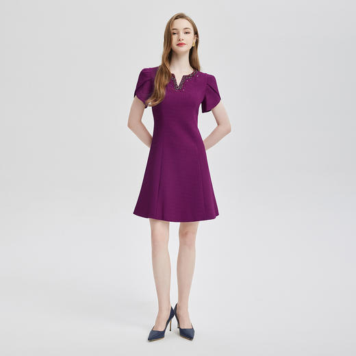 PE840斯尔丽2024新款法式宫廷立体泡泡袖收腰A摆领口钉珠连衣裙 商品图3