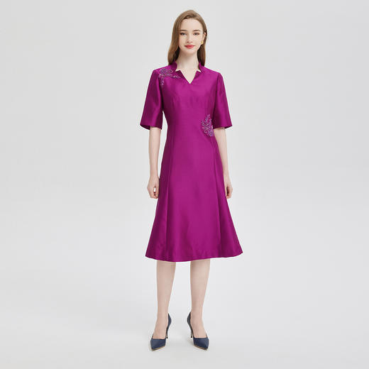 PE821斯尔丽2024新款气场大开华丽钉珠钻收腰放摆礼服连衣裙 商品图3