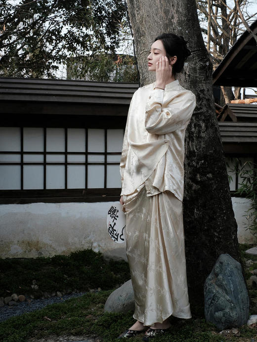 盛唐牡丹 |香槟金真丝提花文竹上衣 商品图3