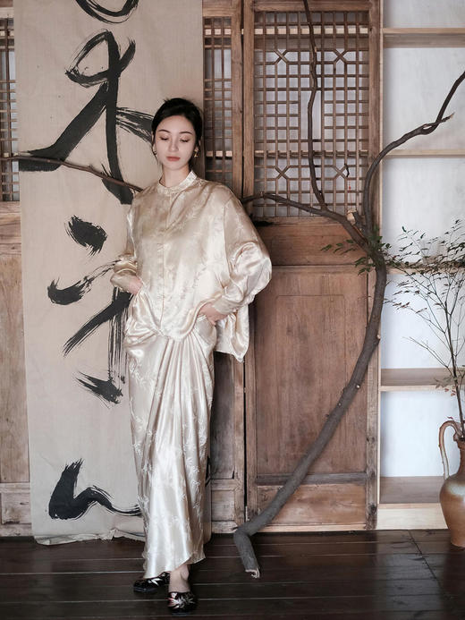 盛唐牡丹 |香槟金真丝提花文竹上衣 商品图2