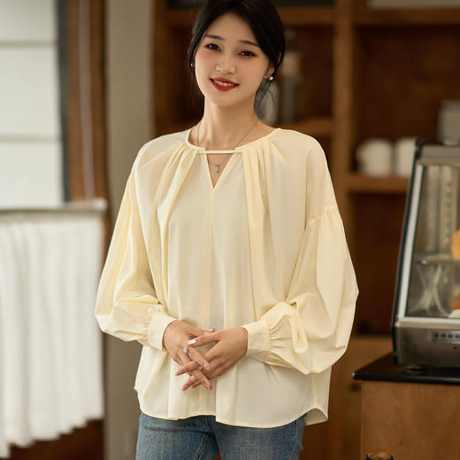 芳外2026春季新款气质休闲纯色衬衫白色V领薄款灯笼袖上衣1333 商品图5