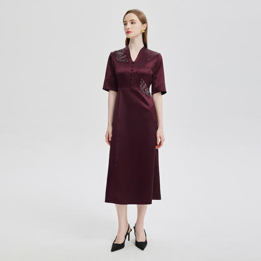 PE819斯尔丽24新款气质名媛气场十足立V领型收腰放摆礼服式连衣裙 商品图3